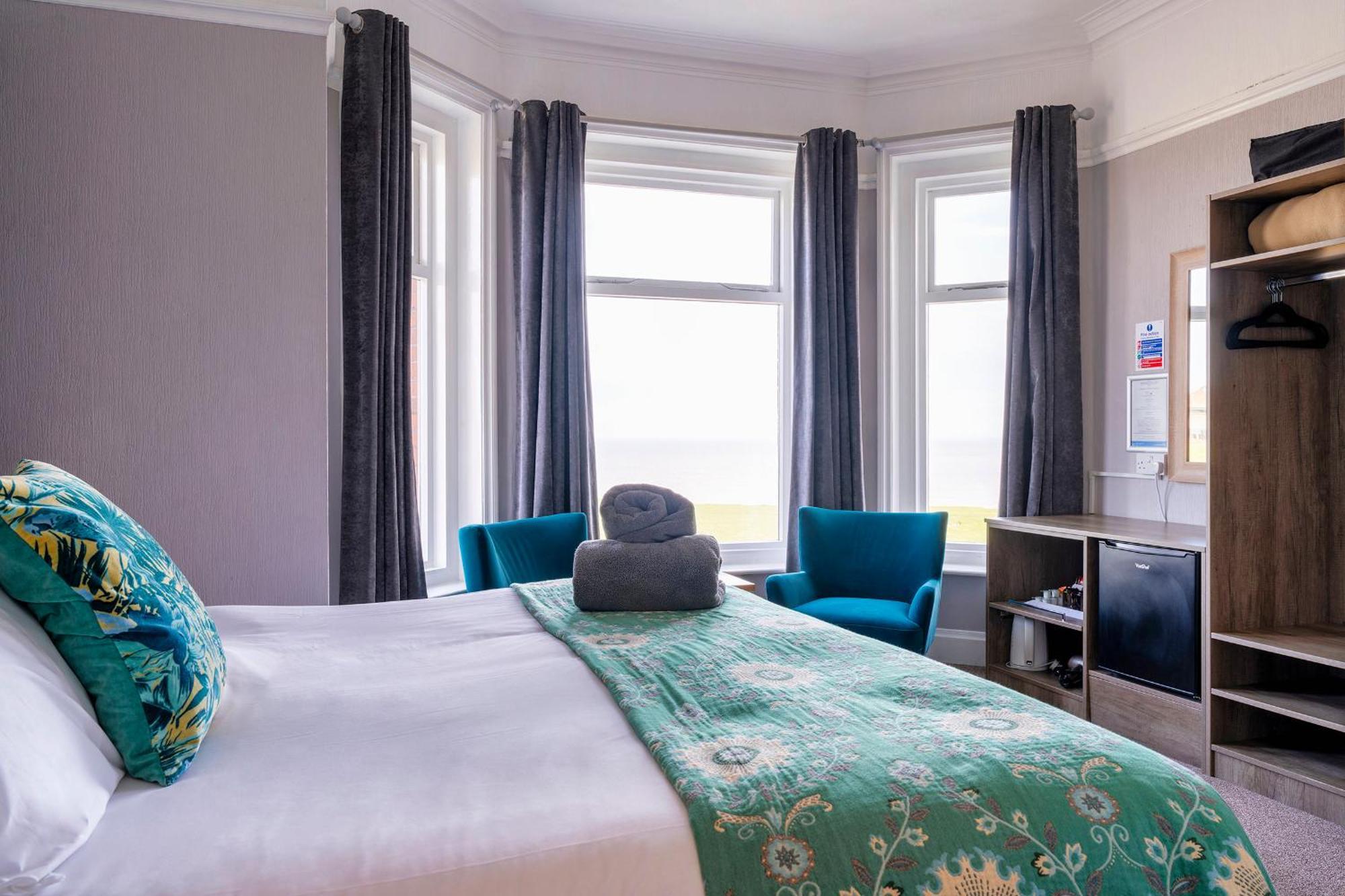 Sandcliff Guest House Cromer Bagian luar foto